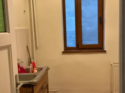 bucatarie cu fereastra apartament vanzare cumparare Sector 4 București